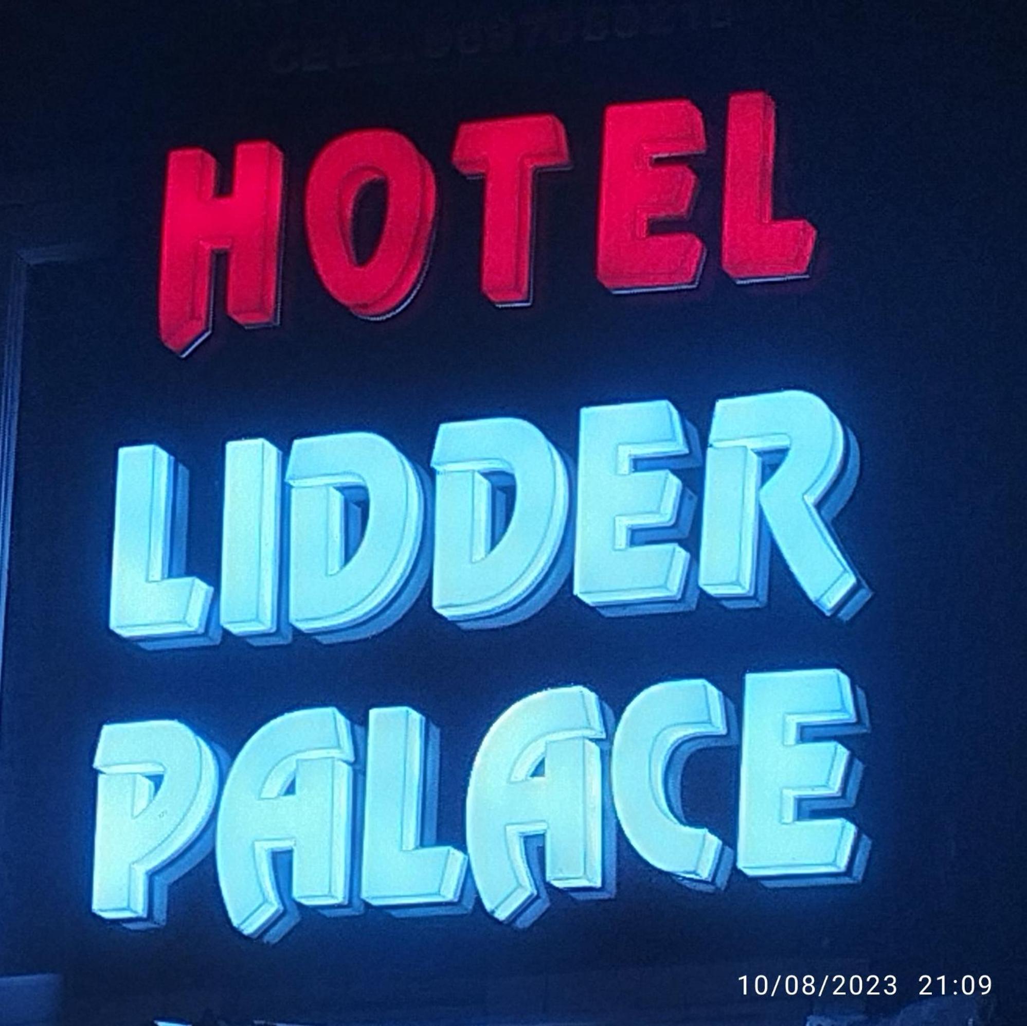 Hotel Lidder Palace Pahalgām Eksteriør billede